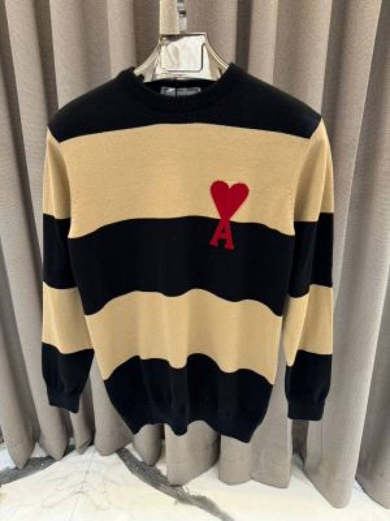 Ami Paris Sweatshirt Coffee