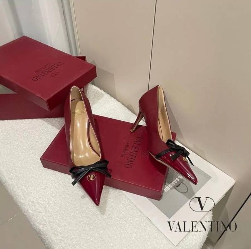 Valentyno_Pump_Heel_Elegant_Womens_Wine_Patent_Leather_With_Black_Knot_With_OG_Box_&_Carry_Bag_933-V9_Wine