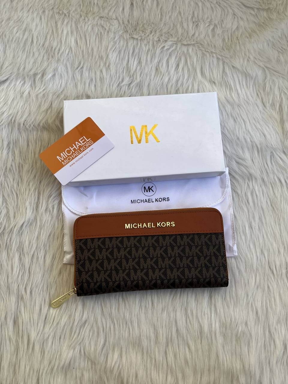 Micheal Kors_120_CF_Long_Zippy_Wallet_With_OriginalBox_DustCover