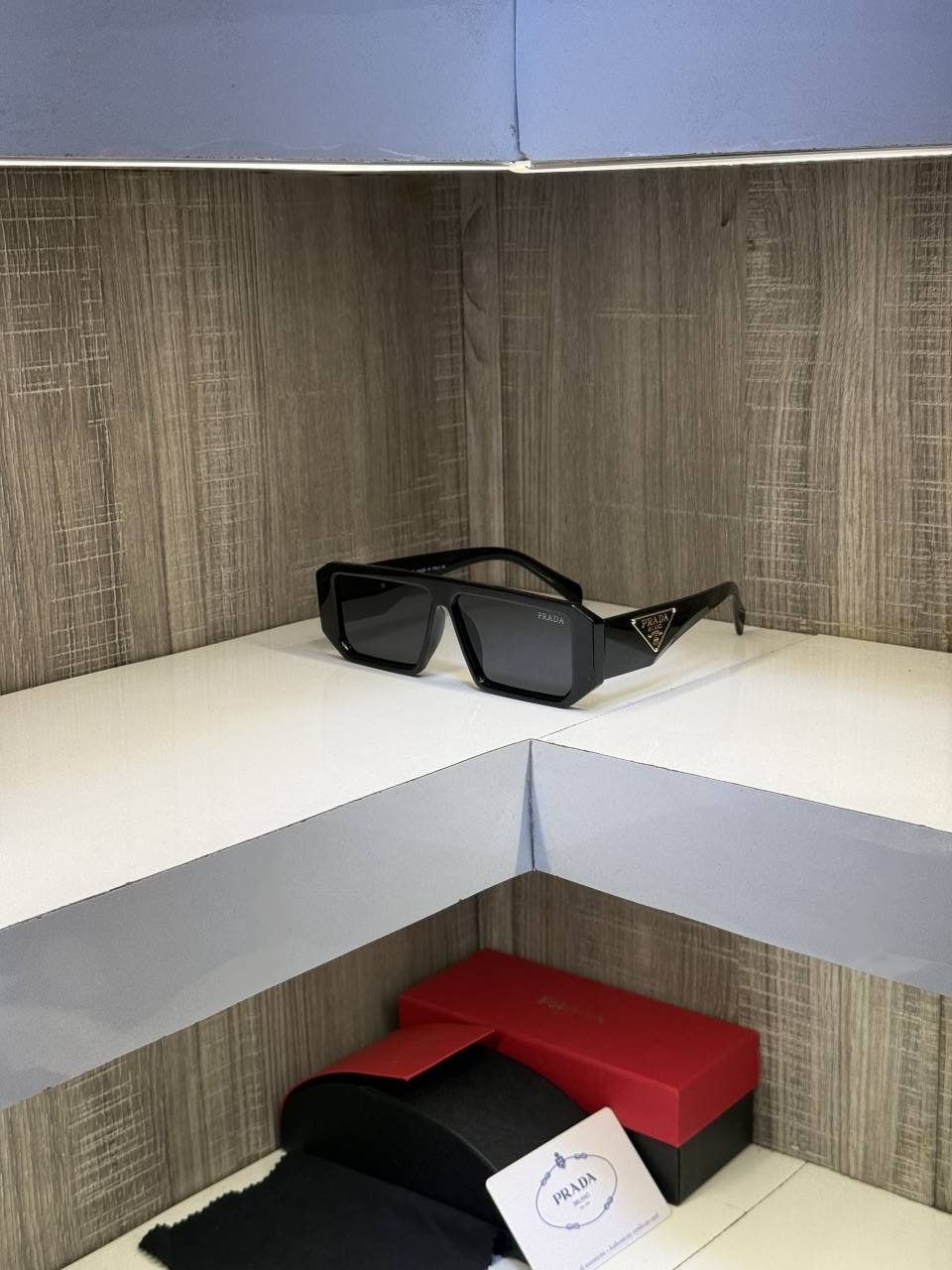 Pradda 132 Sunglass