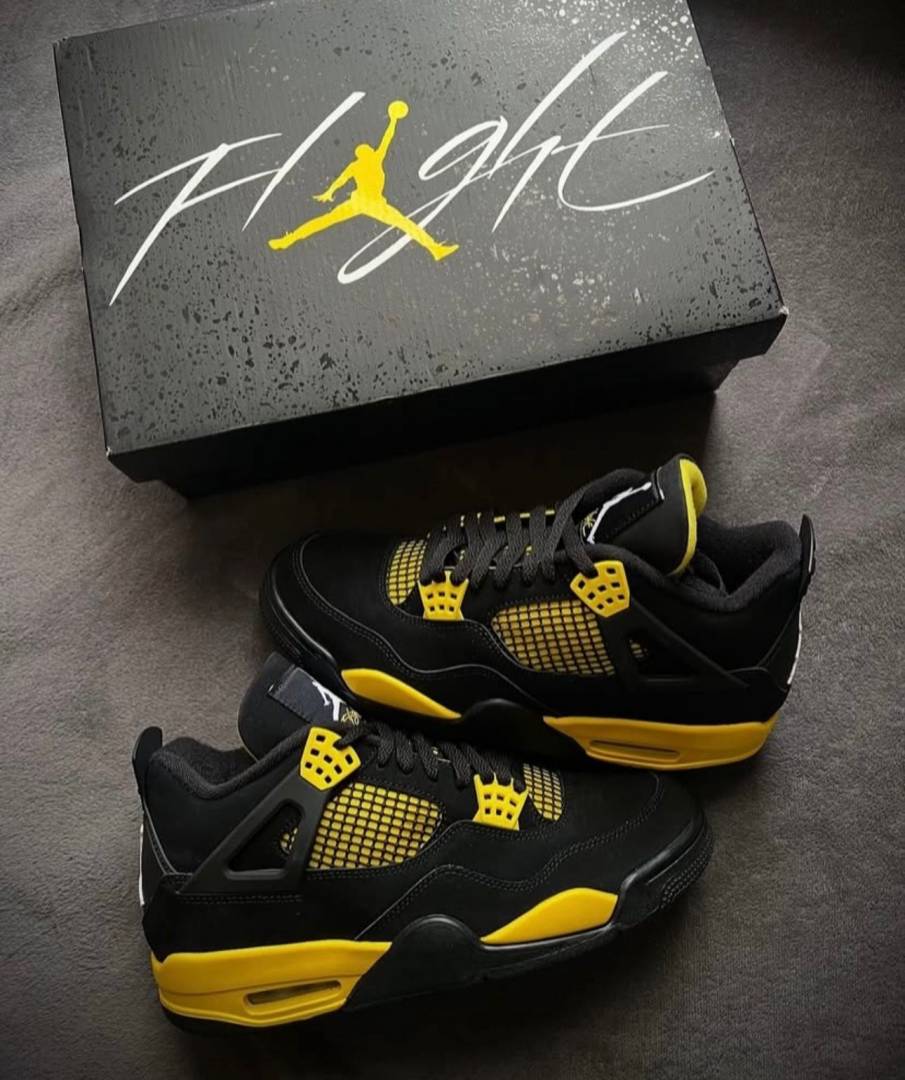 Nike Air Jordan Retro 4 THUNDER YELLOW (SEMI UA) video