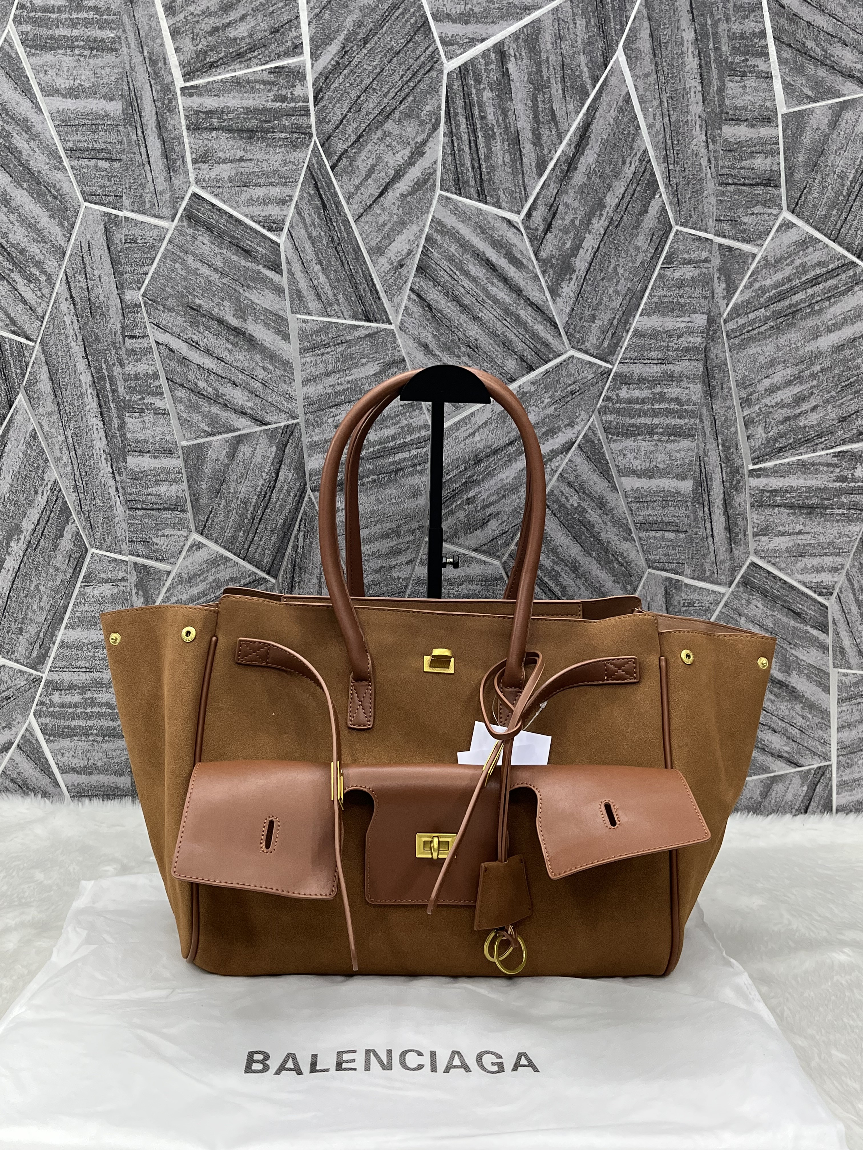 Balenciaga Bel Air Suede Tan CarryAll Tote Premium With Dust Cover