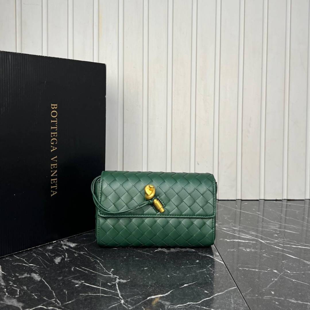 Bottega Veneta Andiamo Crossbody Bag With Original Box & Dust Cover
