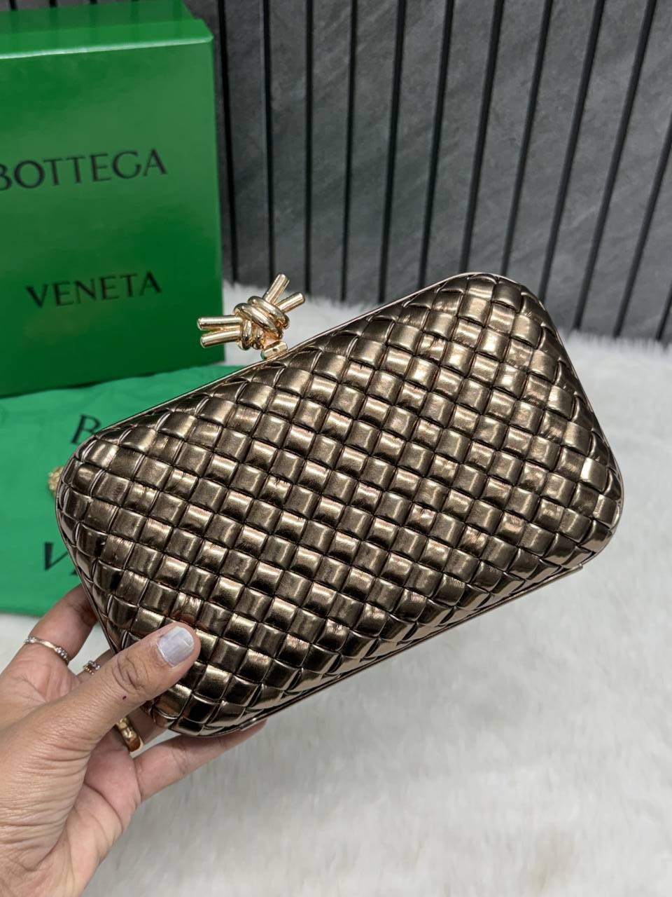 Bottega_Veneta_Coffee_66_Knot_Leather_Clutch_With_OriginalBox_DustCover_Highend