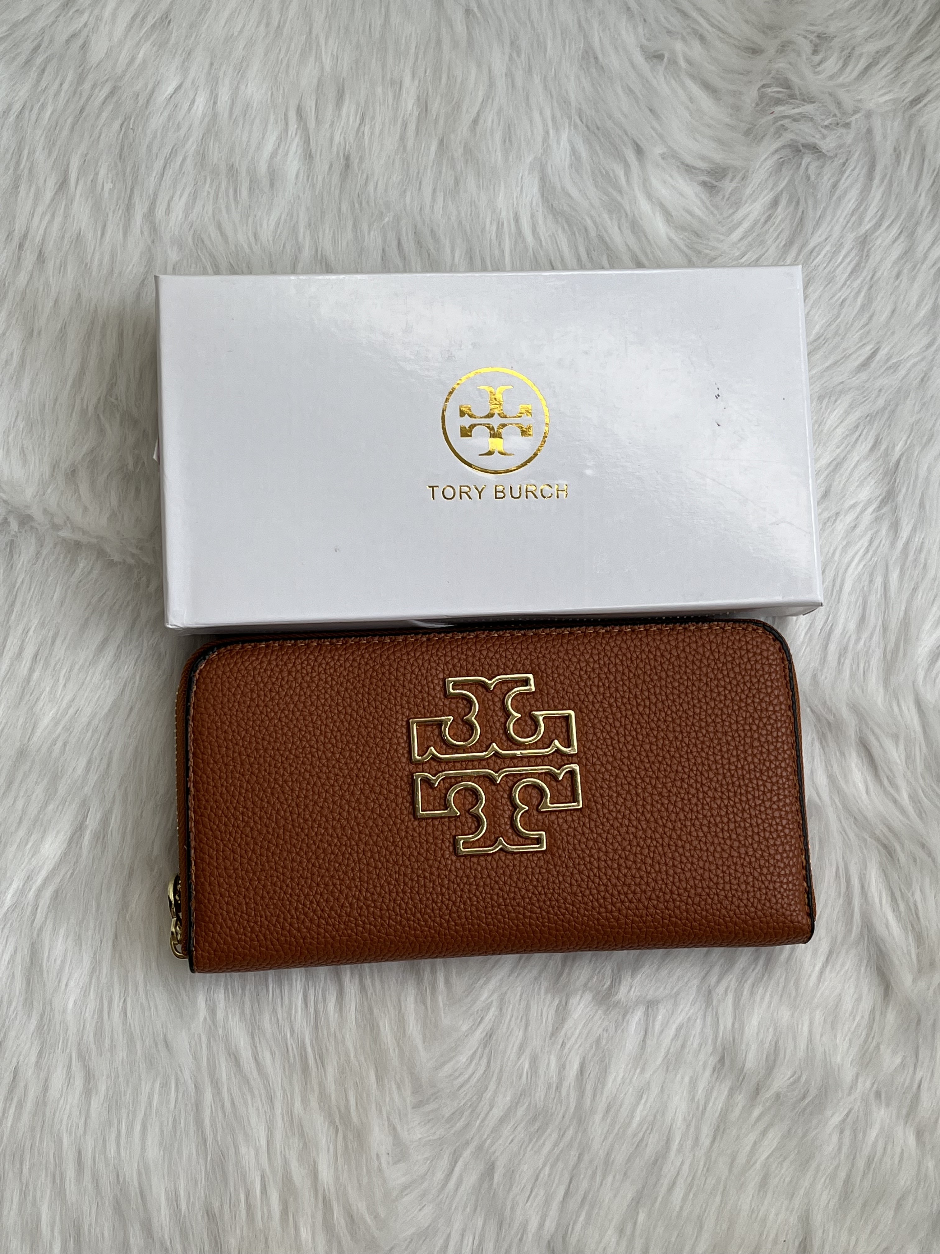 Tori Burch_83_Wheat_Wallet_With_OriginalBox