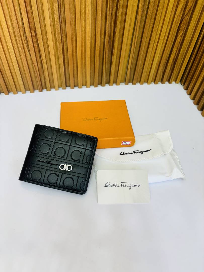 101 SF SALVATORE FERAGAMO PREMIUM QUALITY WALLET