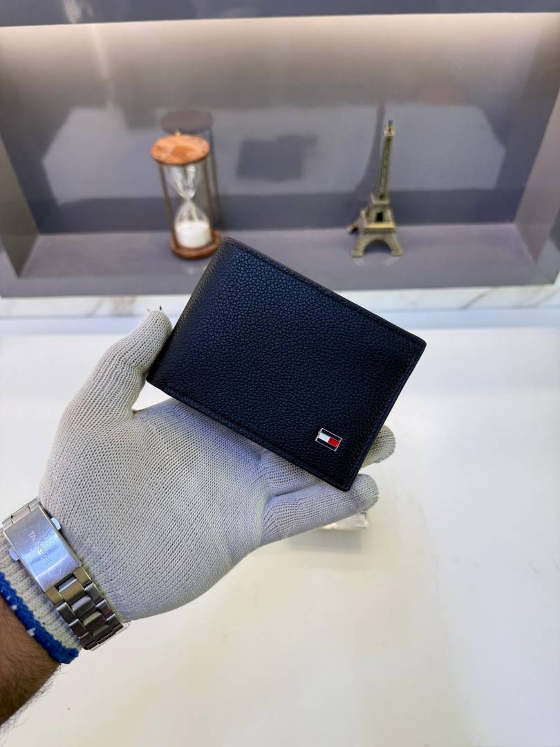Tomm_Hilfiger Black Premium Quality Wallet Fa 1221
