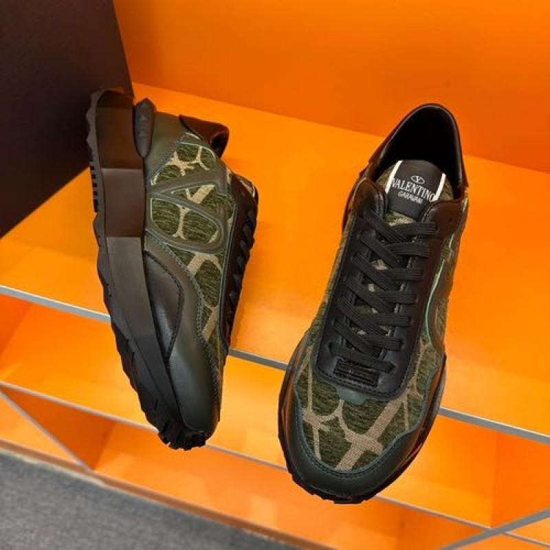 Valentynoo Garavani Army Sneaker Fixed sale