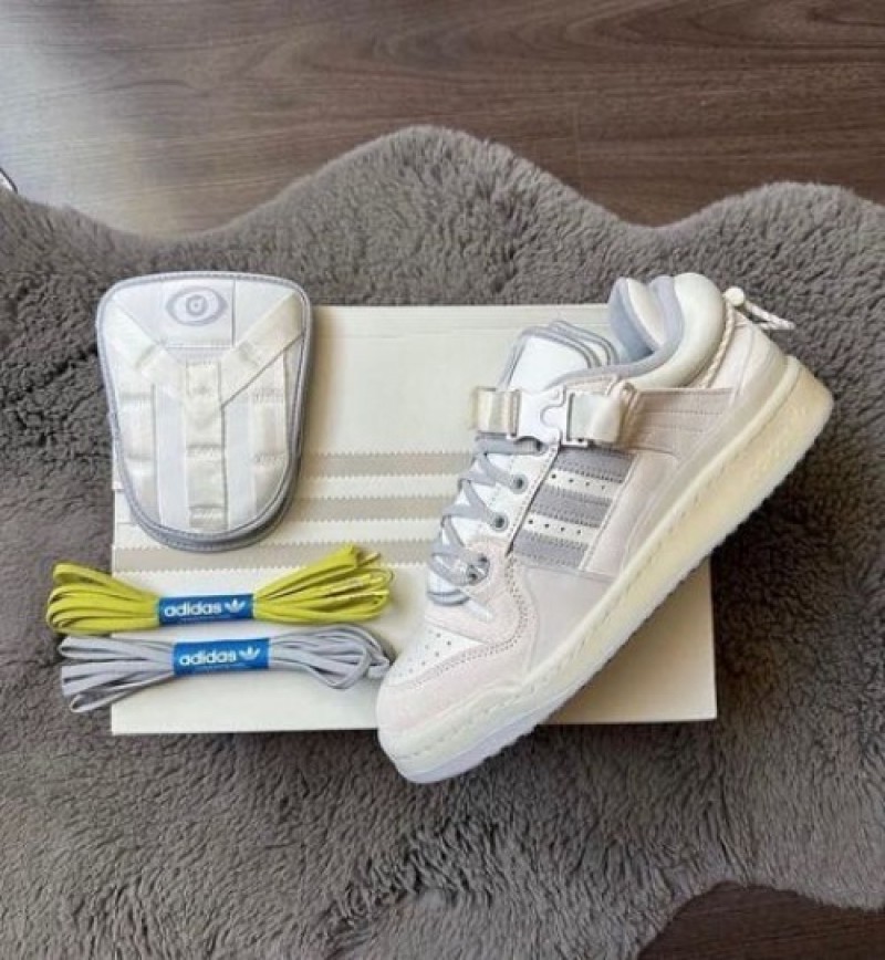 Addidas bad bunny forum cloud white