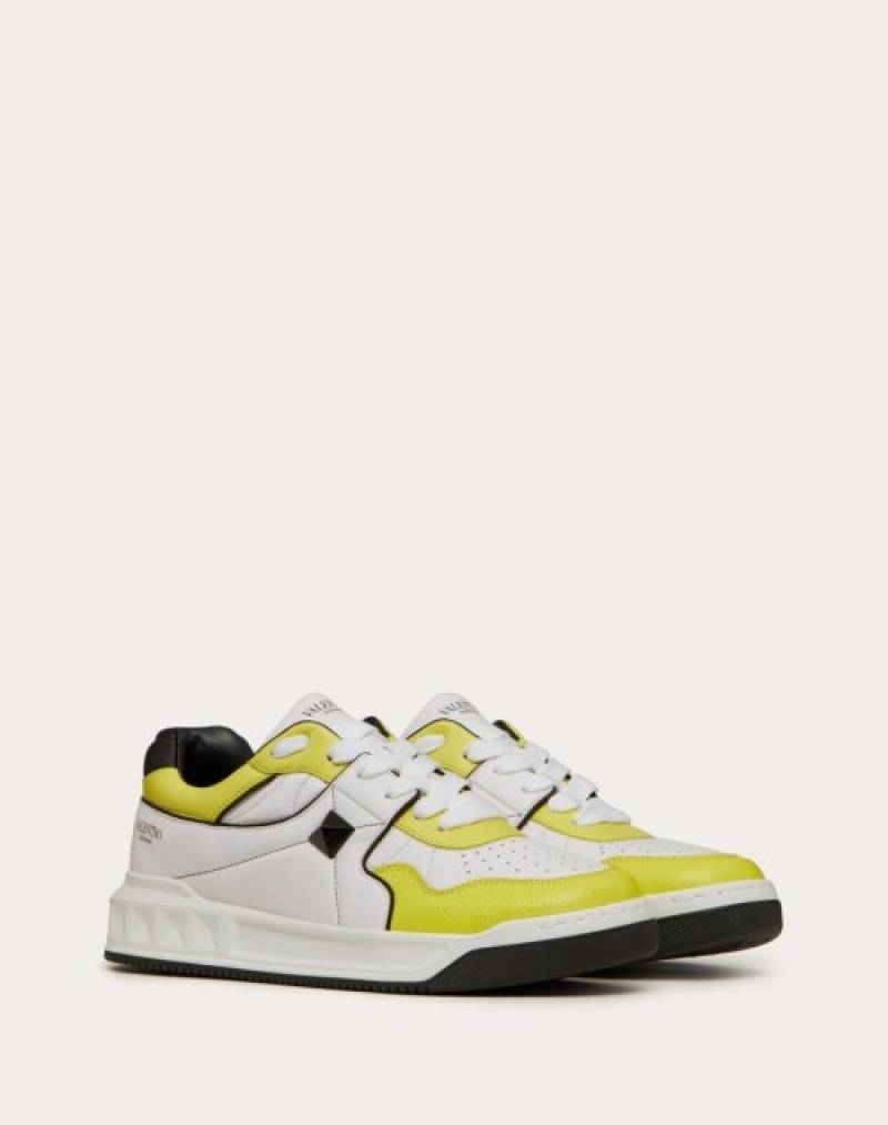 Valentyno garavani one stud low top nappa sneaker white yellow 513