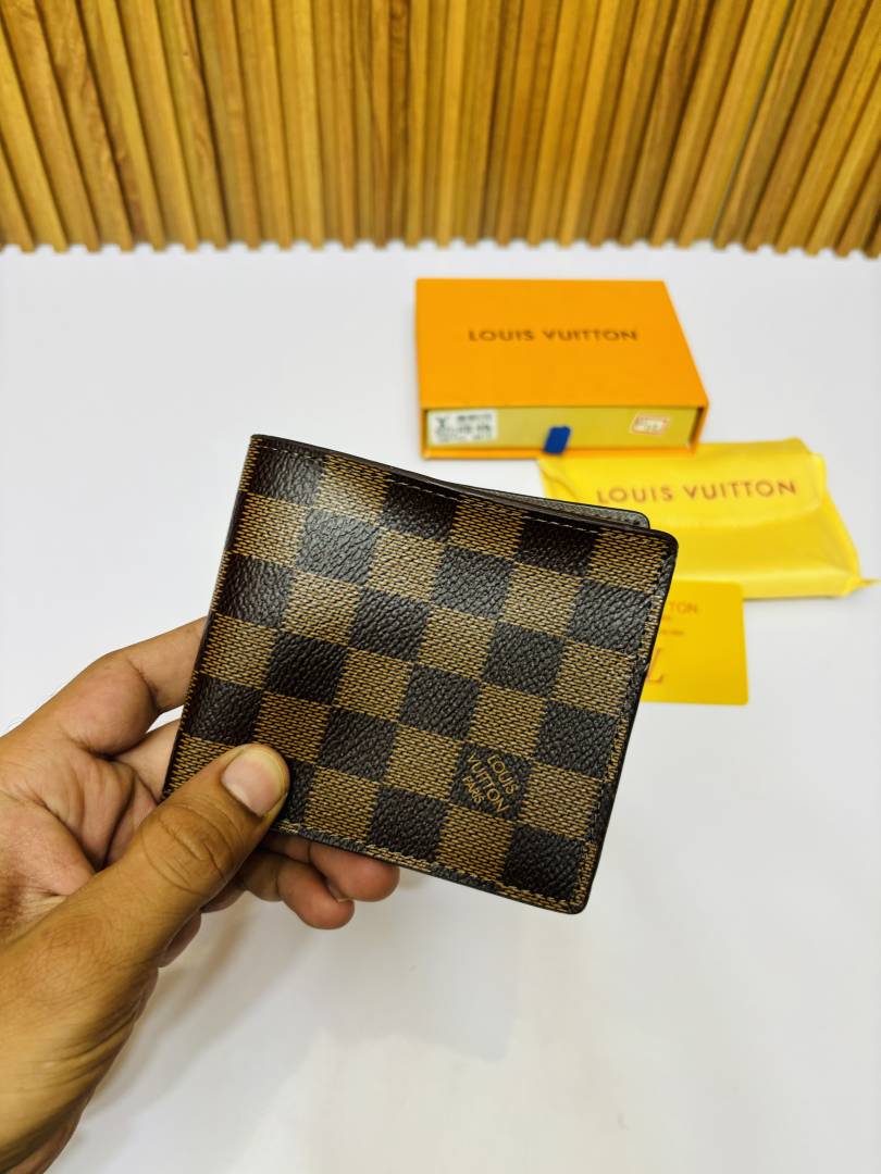 112 PV LOIUS VUTTON PREMIUM QUALITY WALLET
