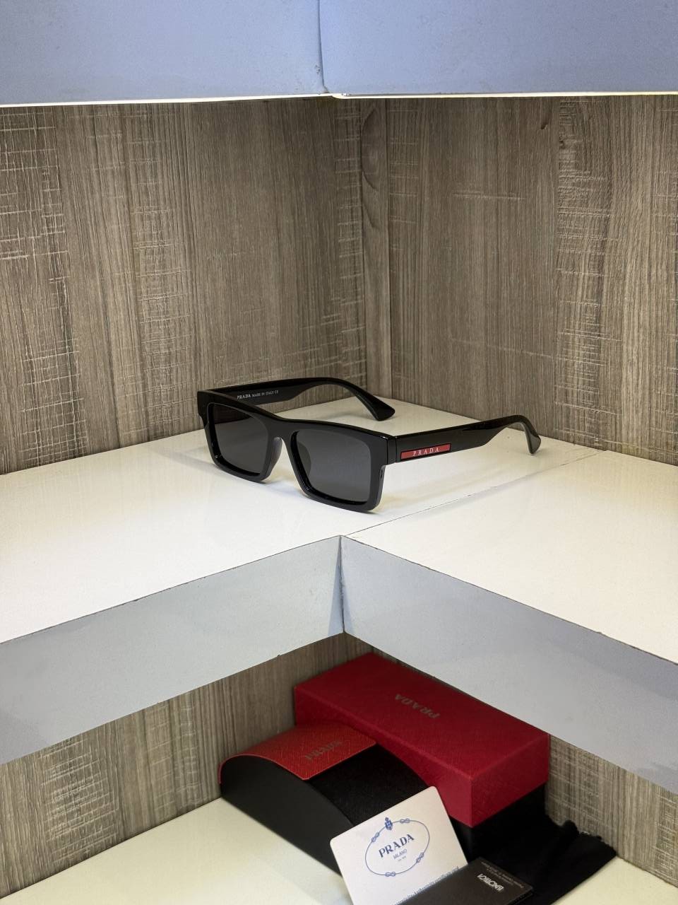 Prad 3464 Sunglass (Glossy)