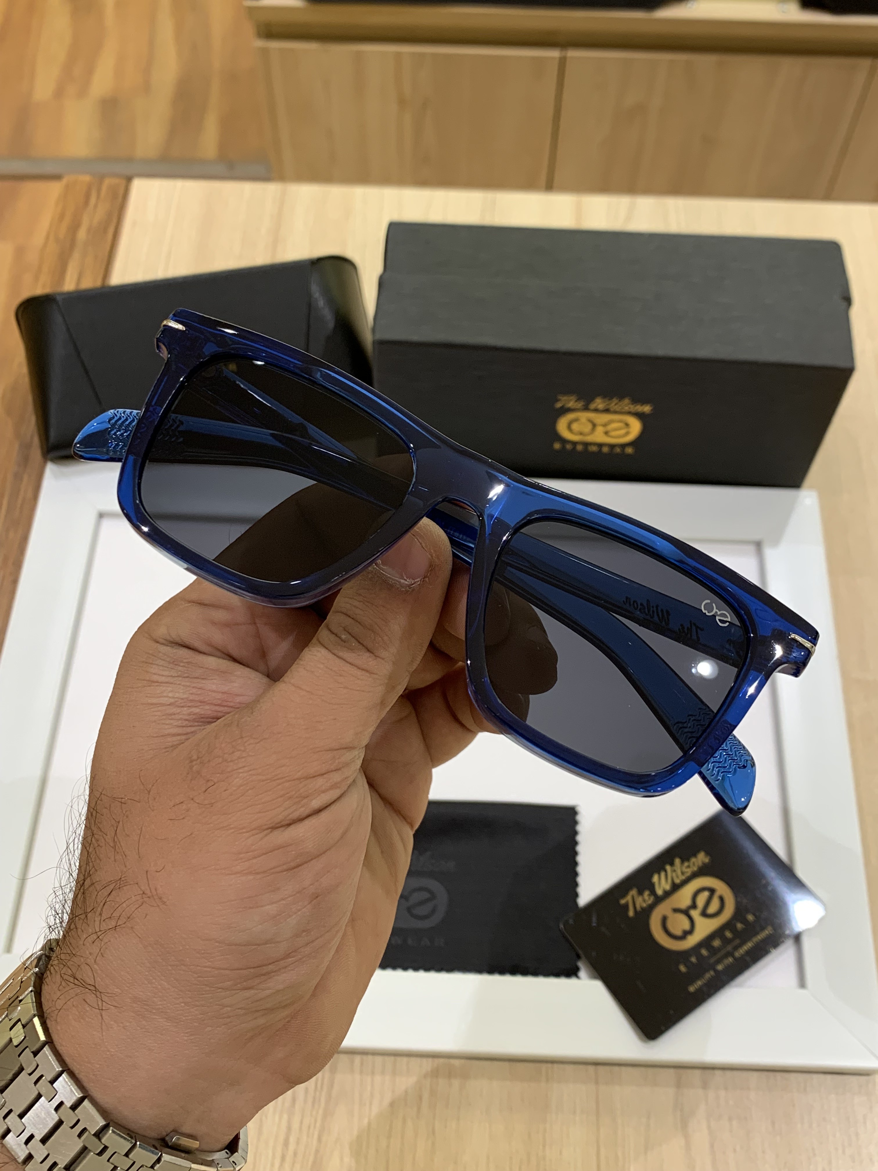 Wilson_2209_blue