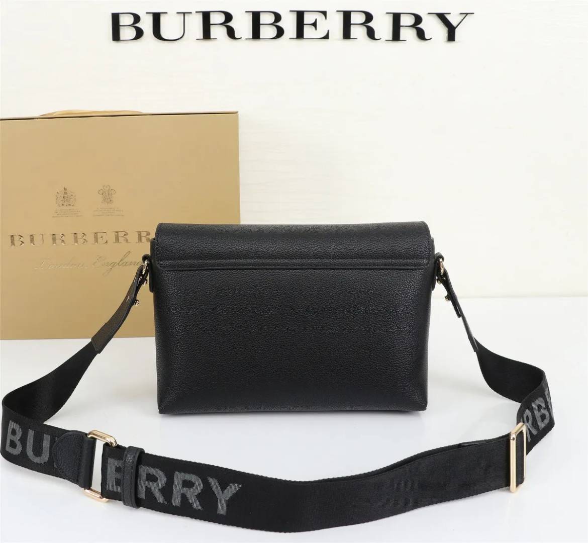 Burbberry Note Premium Signature Shoulder Bag With OG Box & Dust Bag (Black - 1184)