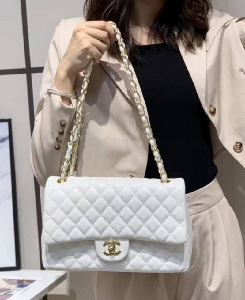 Channel Classic Jumbo Flap Shoulder Bag With Dust Bag (White - 114)
