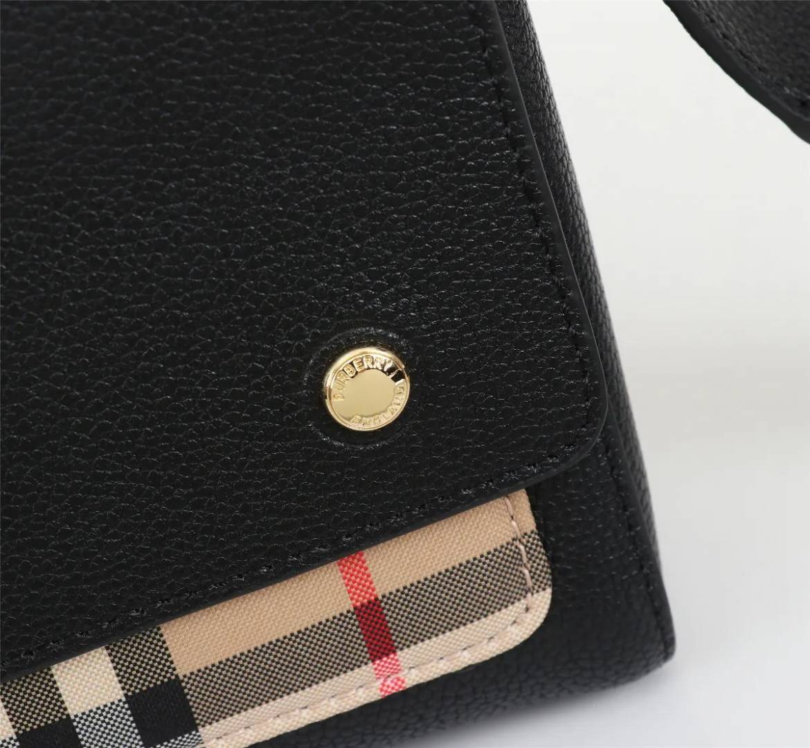 Burbberry Note Premium Signature Shoulder Bag With OG Box & Dust Bag (Black - 1184)