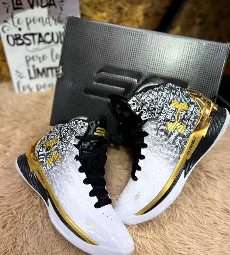 Underr Armour Curry 1 MVP Trophy Gold