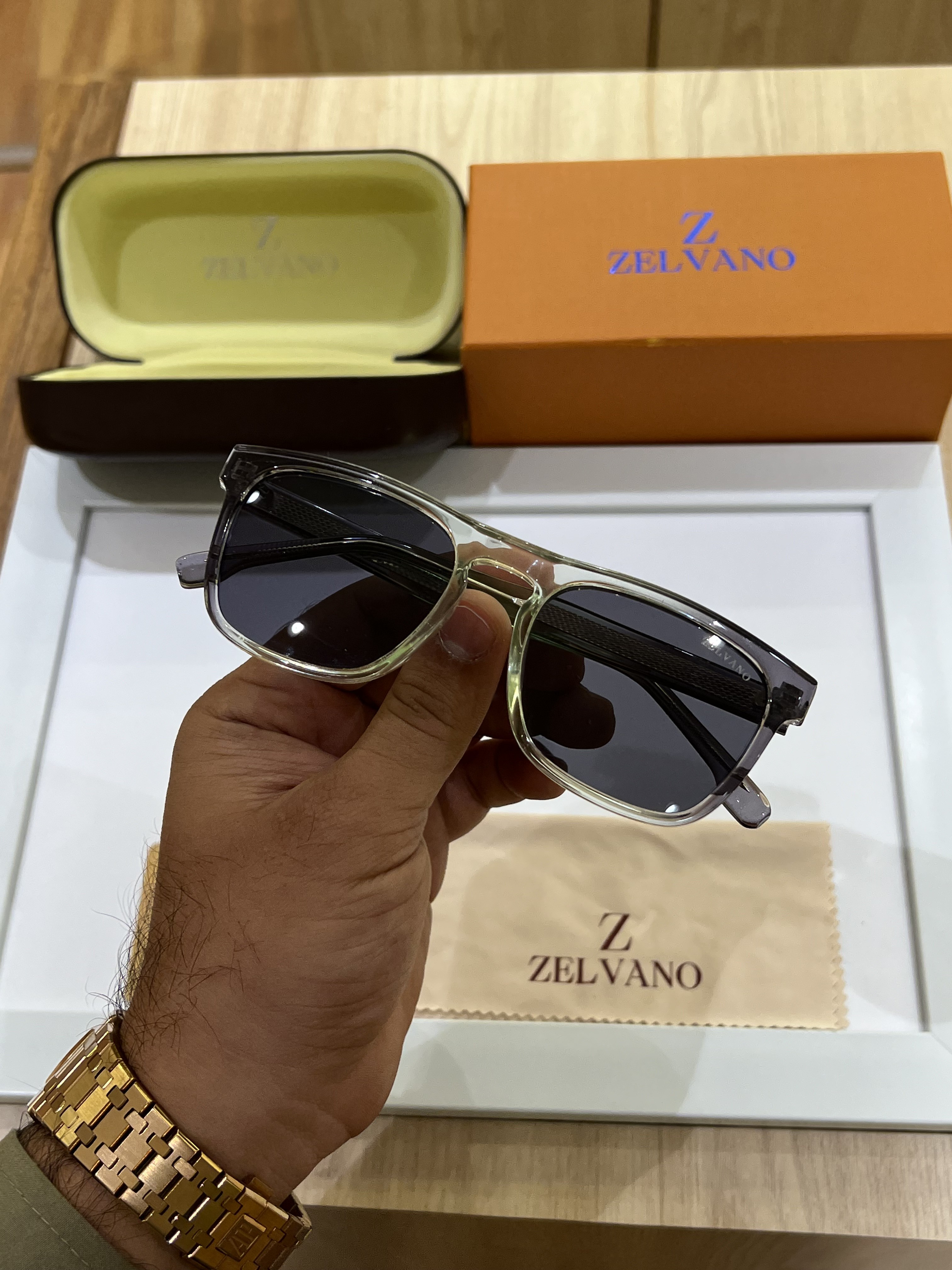 Zelvano 2808 transparent black