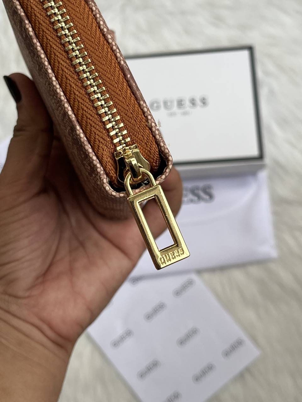 Guess 03 Light Apricot Mini Zippy Wallet With Original Box - Dust Cover - Card Premium Packing