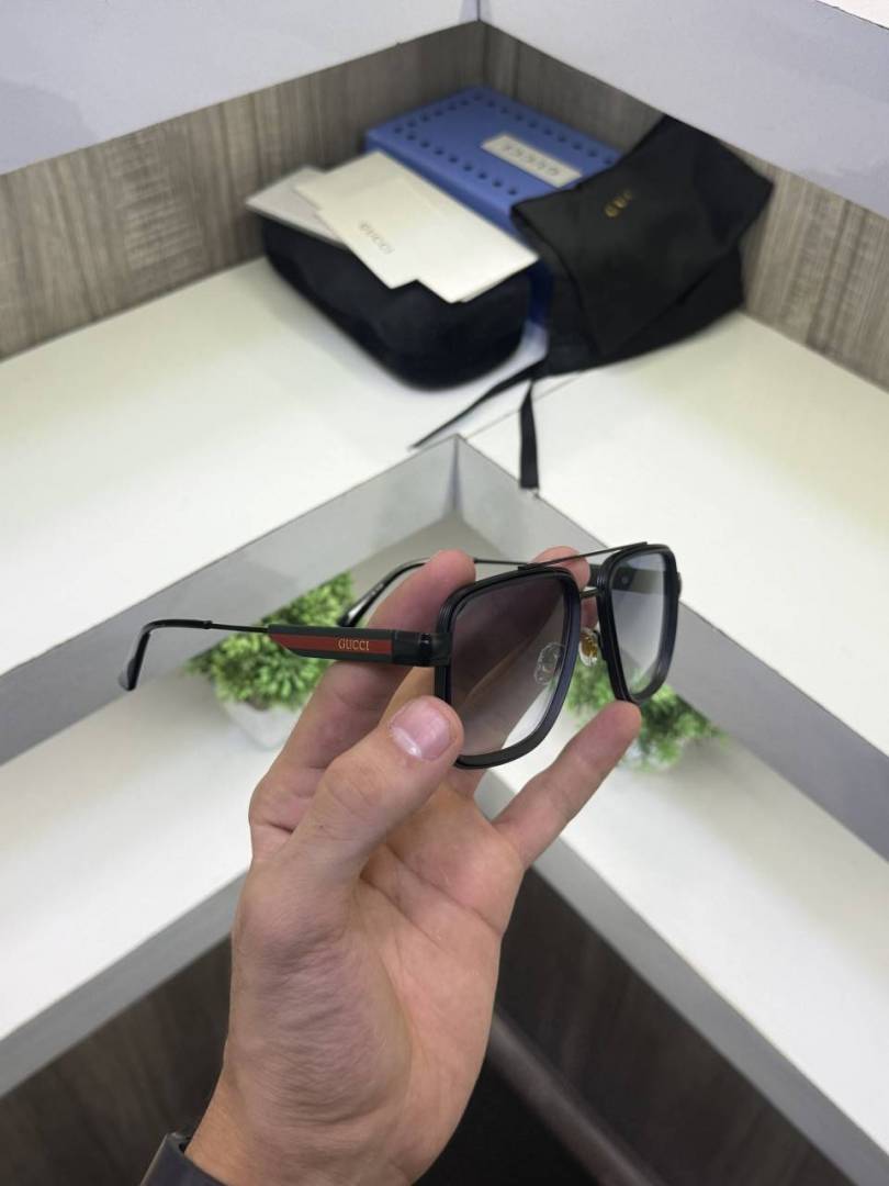 Gucc 964 Black Sunglass