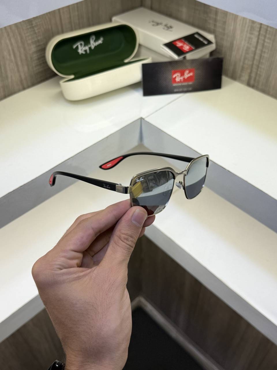 Rey ban x Ferrari 7 Premium sunglass