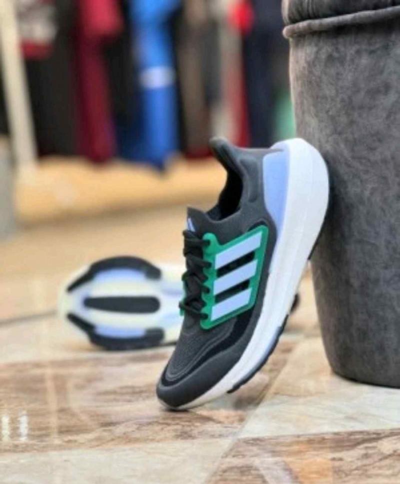 Adiddas_UltraBoost_Light_Boost_Grey_495