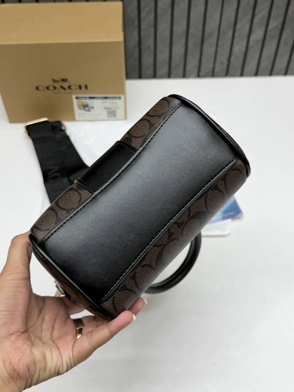 Coacch Rowan Mini Coffee Black With OriginalBox DustCover