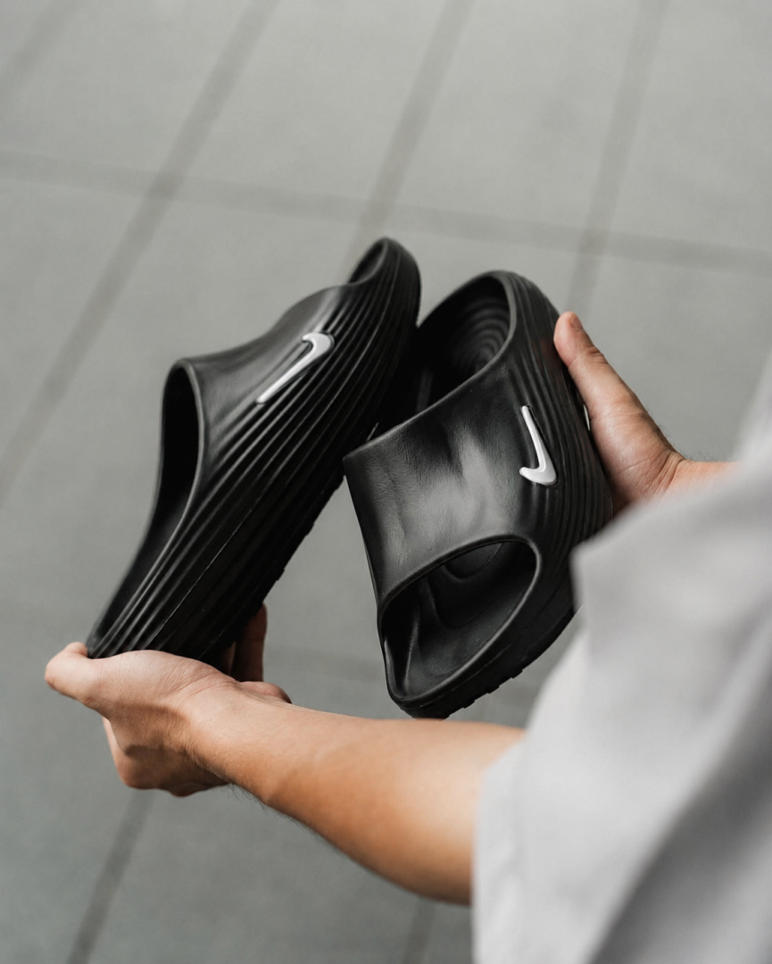 Nike ReactX Rejuven 8 Black Slide FIX video