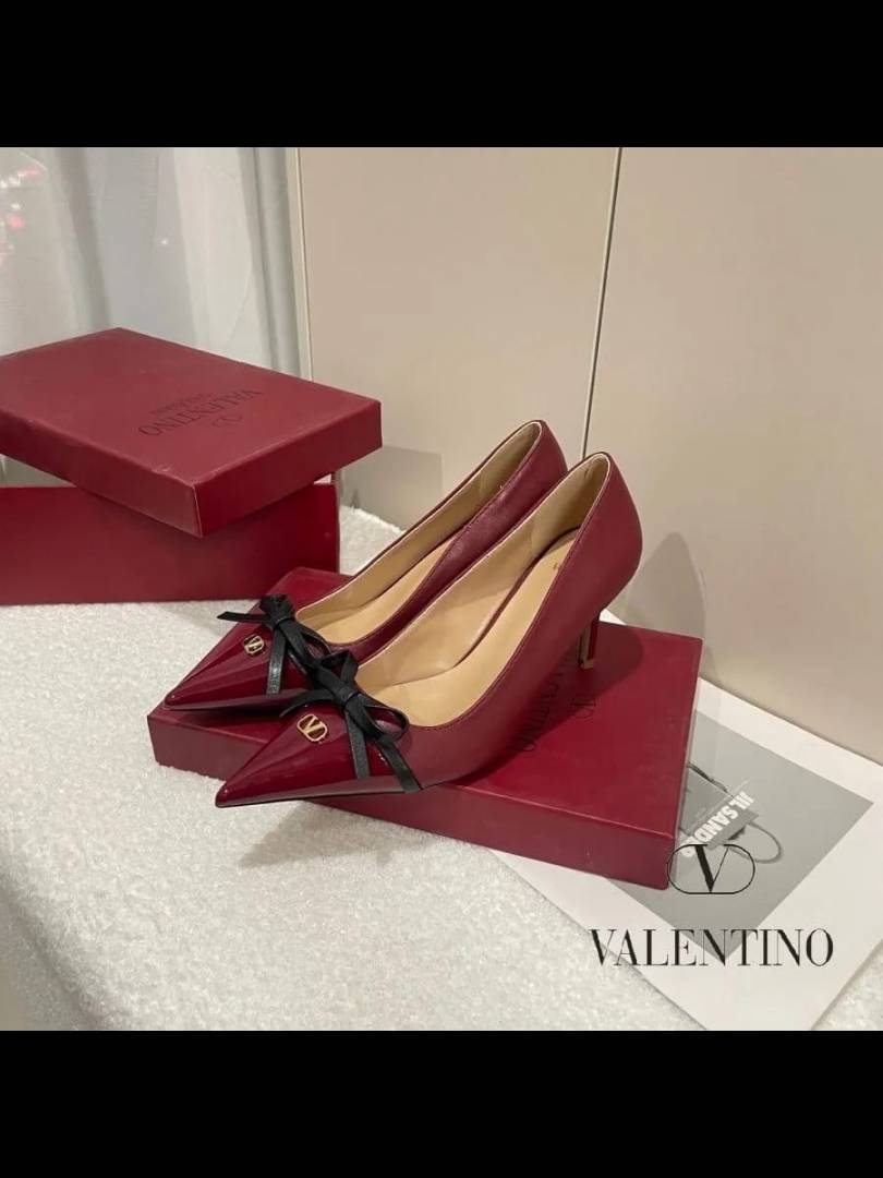 Valentyno_Pump_Heel_Elegant_Womens_Wine_Patent_Leather_With_Black_Knot_With_OG_Box_&_Carry_Bag_933-V9_Wine