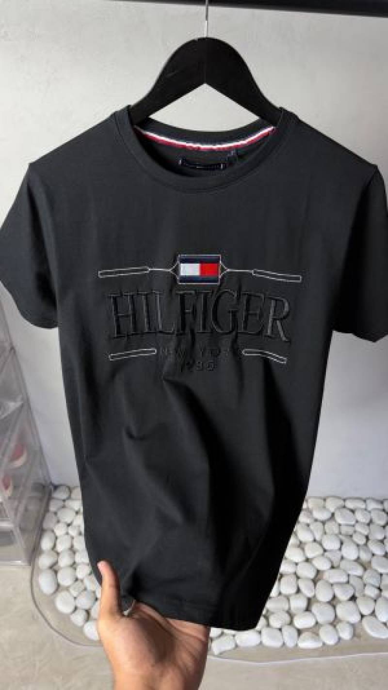 Tomm_ Hilfige_r Premium Round Neck  T-Shirt 1567 Sale VS1000