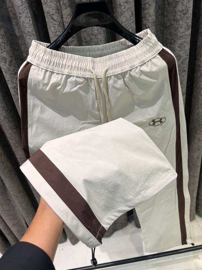 UNDER ARMOR IMPORTED STORE ARTICLE TRACK PANT video