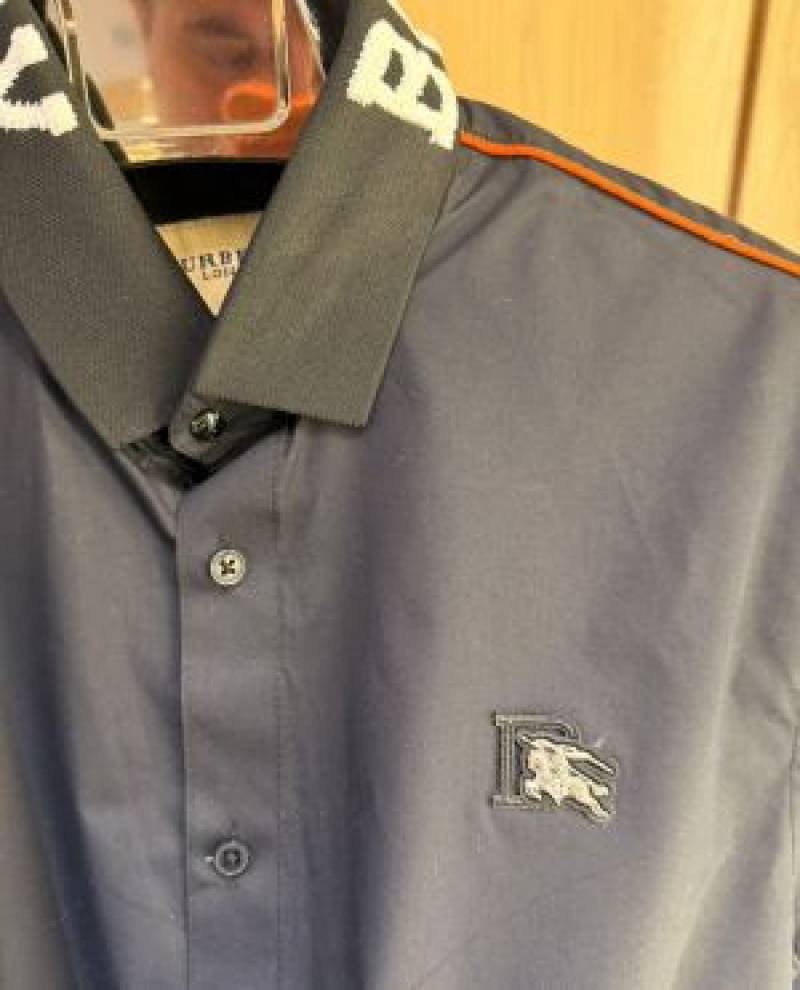 BURBERRx-Y IMPORTED STORE ARTICLE SHIRT