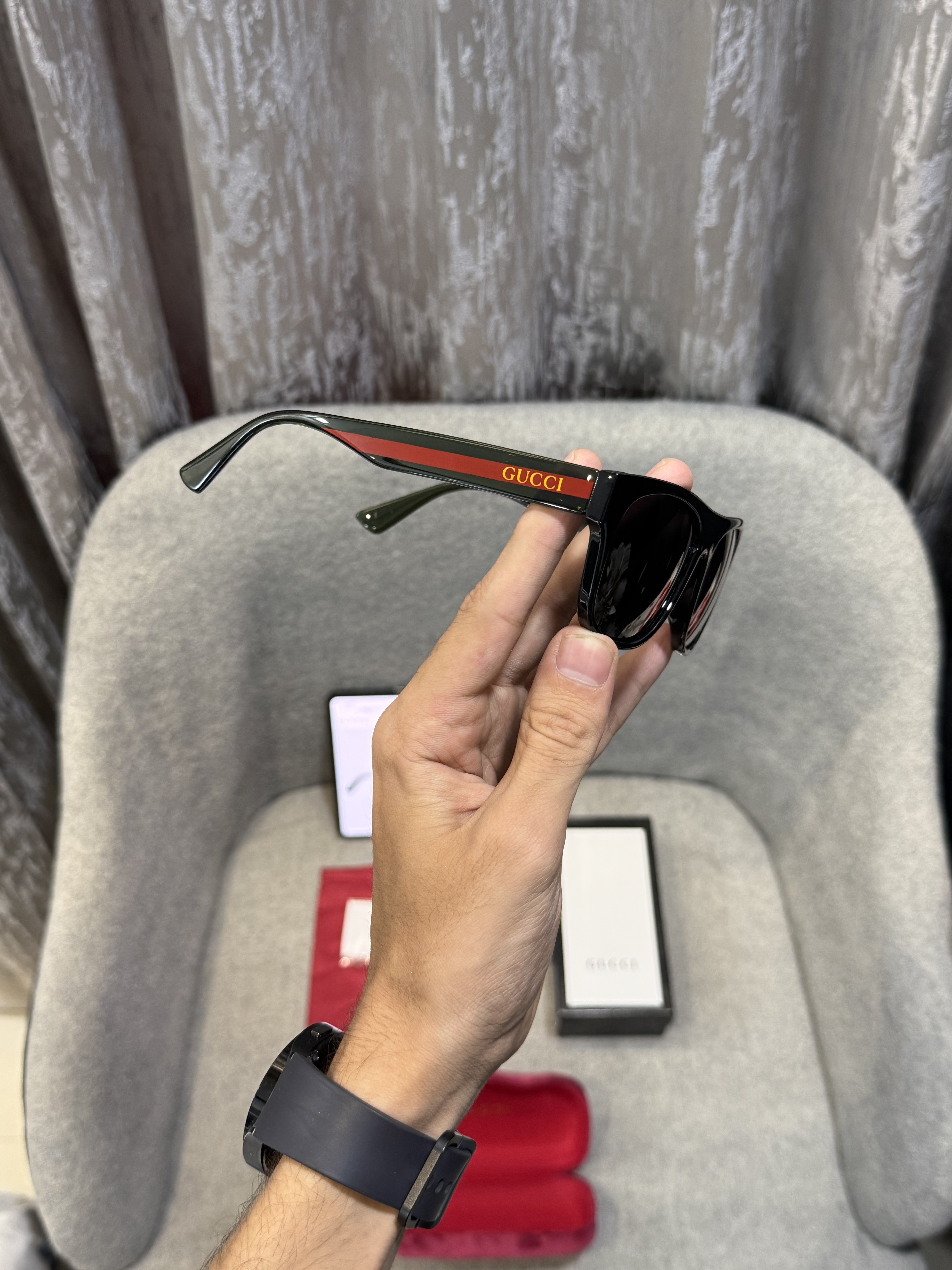 Guchi Model 2222 Premium sunglass