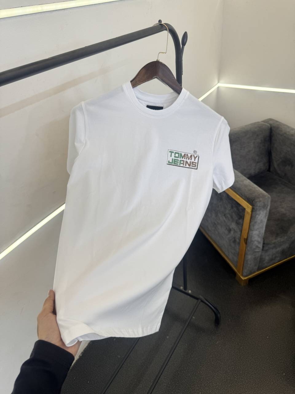 Tom_my hilfigeer imported round neck tshirt white
