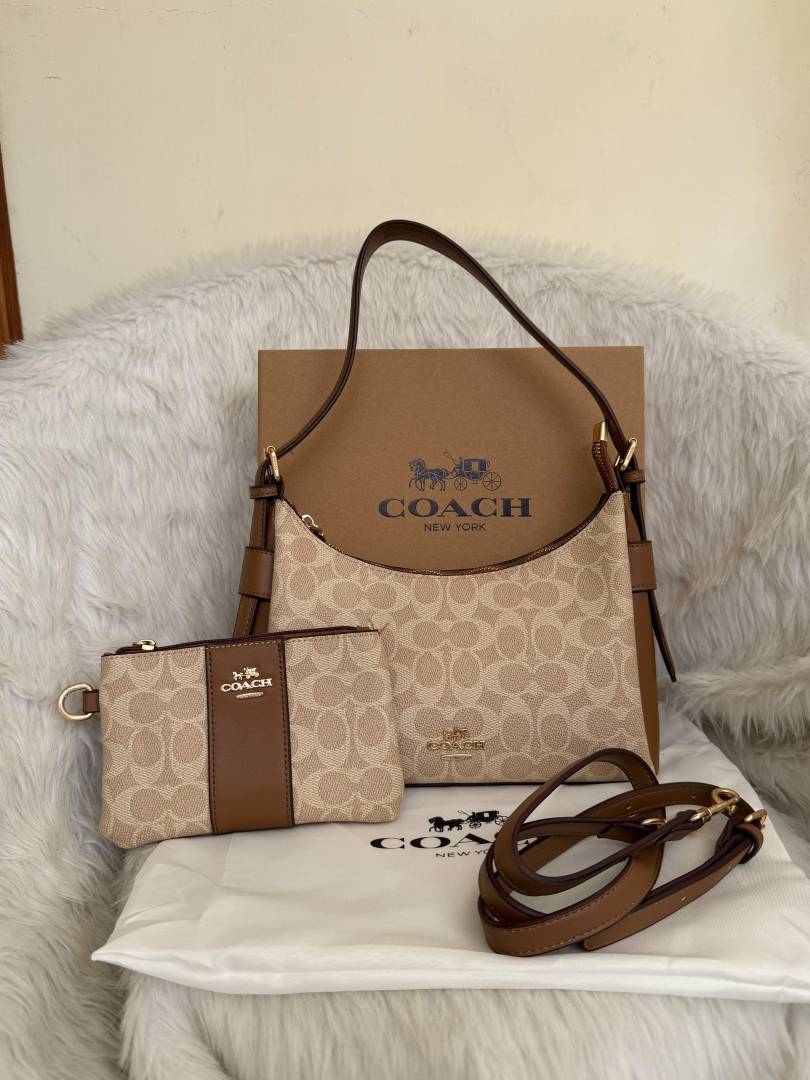 Coacch 04 Laurel Hobo Shoulder Combo With Wristlet Wallet Original Box Packing
