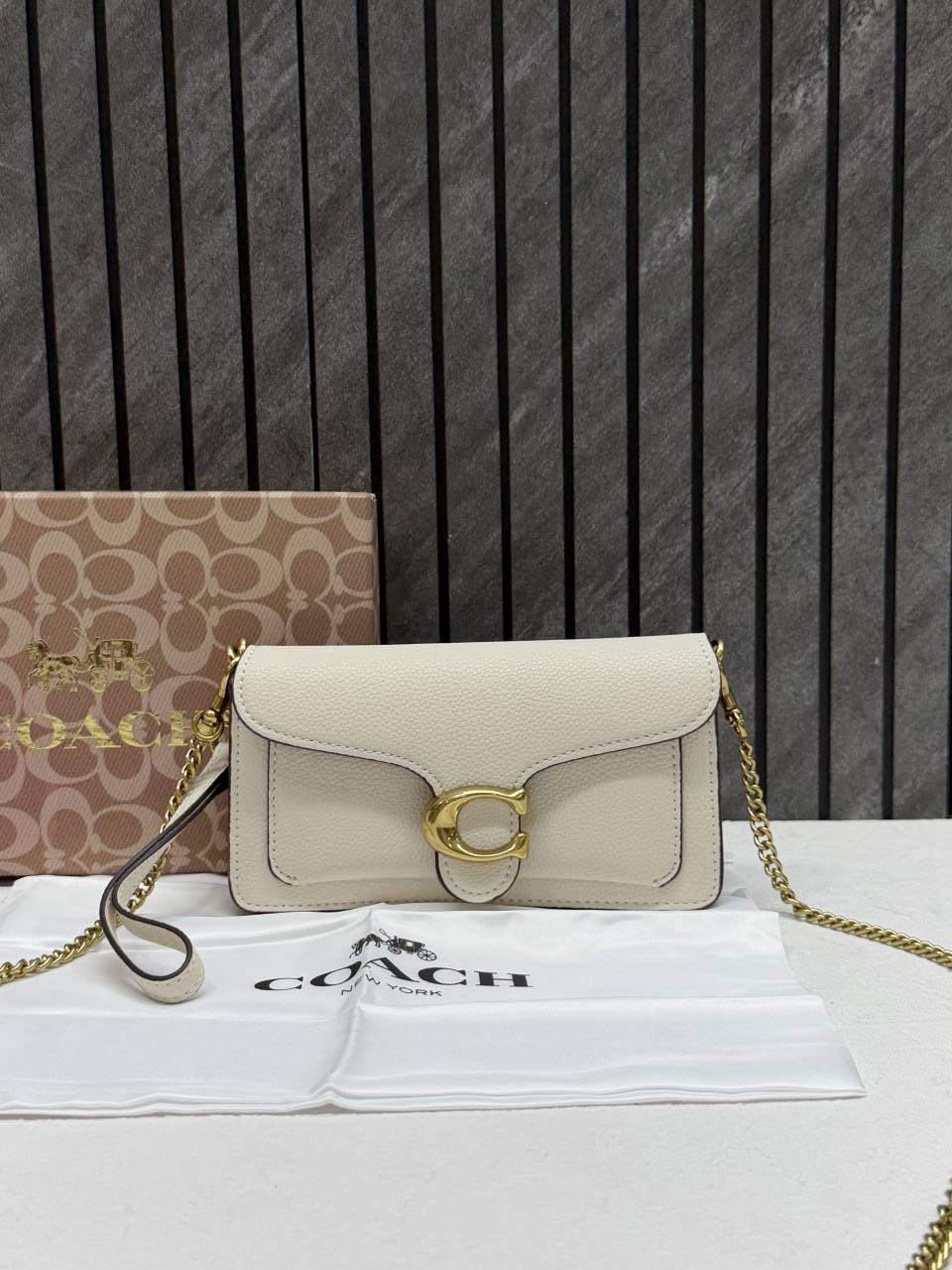 Coacch Tabby 19 Chain Clutch SuperHighend Quality 11 With OriginalBox & DustCover