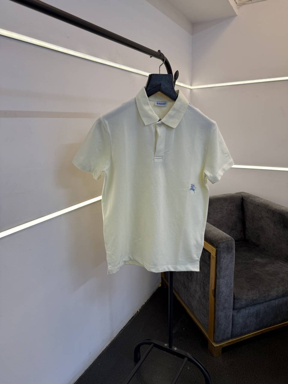 Burbery imported polo tshirt cream