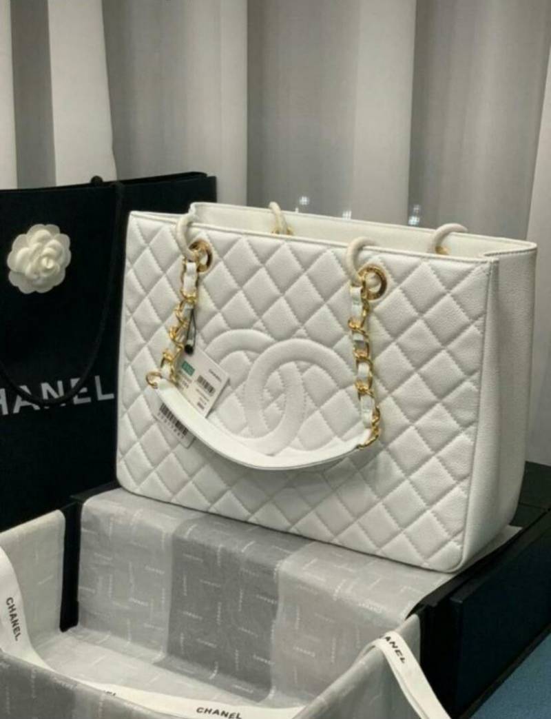 Chaneel GST White Medium Handbag With Original CarryBag & DustCover
