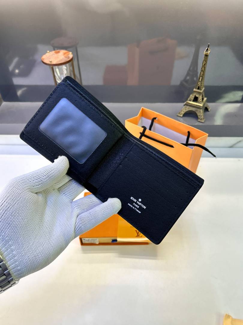 Loius Vuittion Black Premium Quality Wallet Fa 880