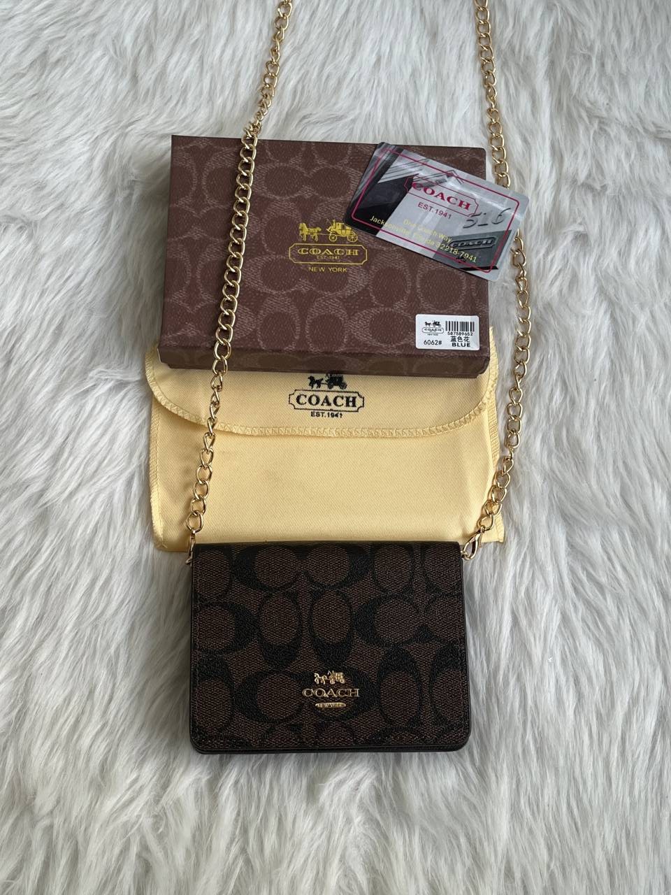 Coach_122_Coffee_ChainOnWallet_With_OriginalBox_DustCover_BrandCard