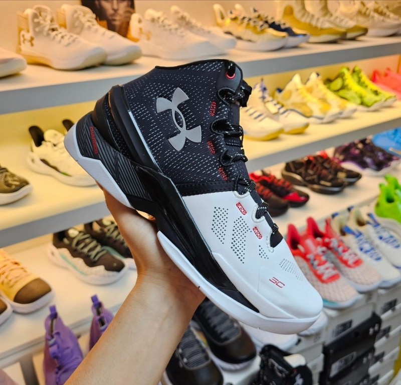 Under Armor Curry 2 Suit Tie