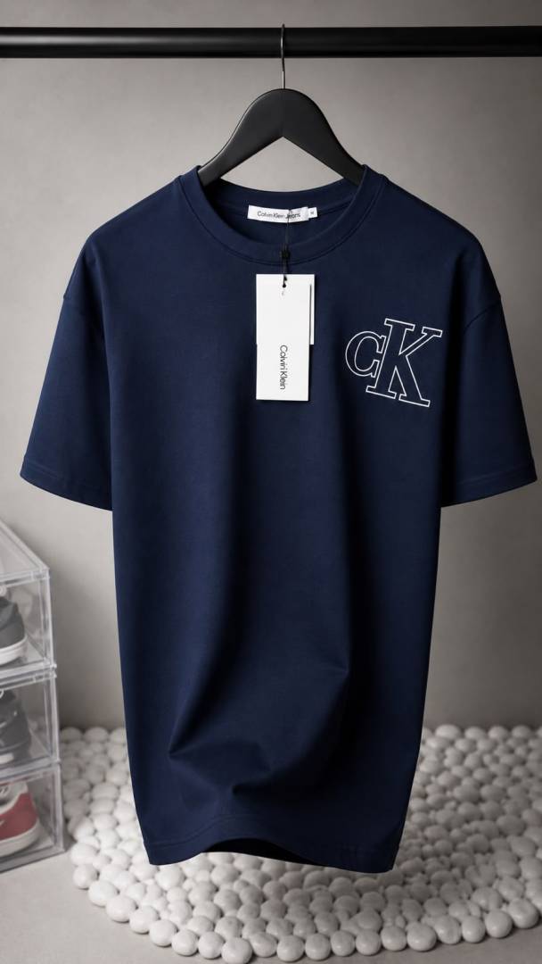 Calvi Klei_n Heavyweight T-Shirt 1151.  sale- offer. VS1000