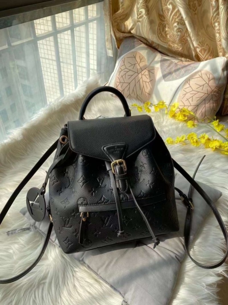Louis Vuitton_LV Premium Unisex Backpack With Dust Bag (Black - 585) video