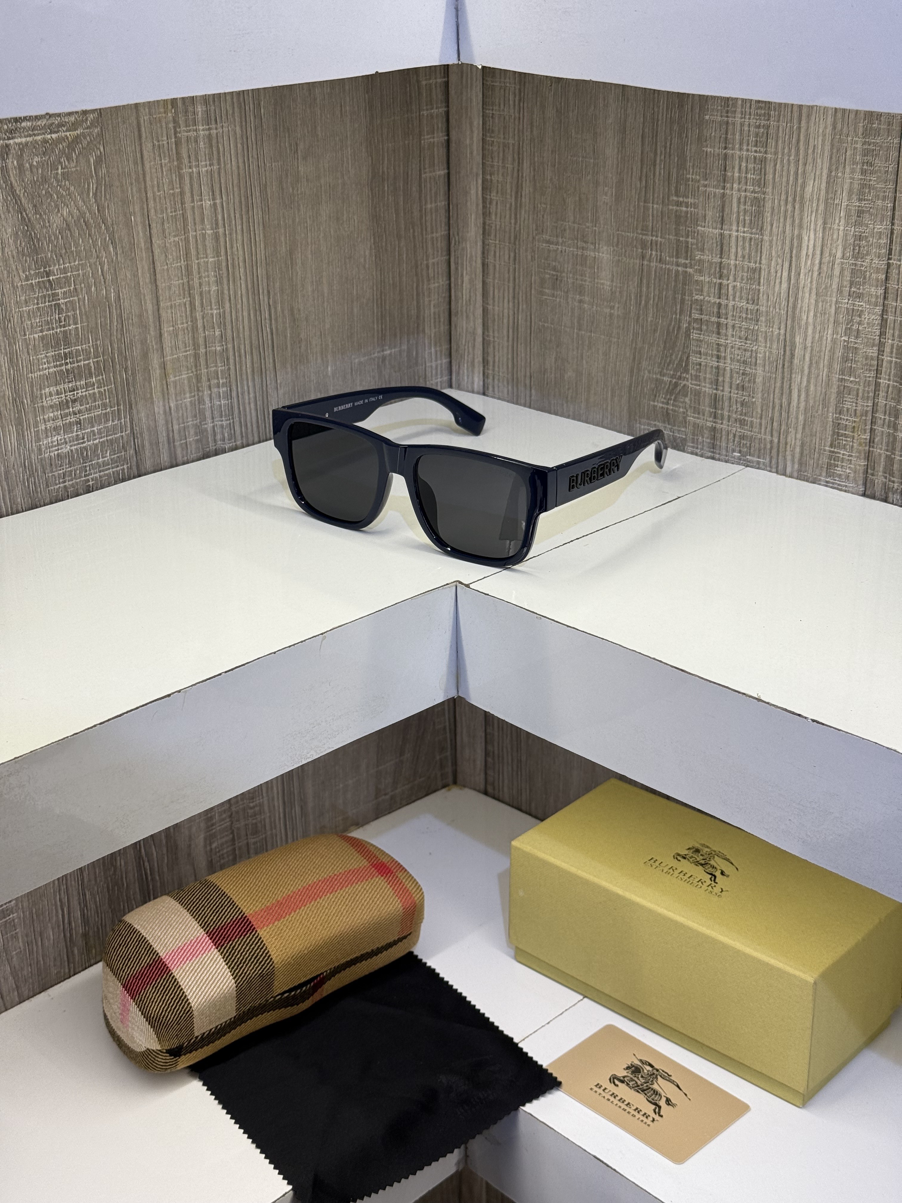 Burbery Model 4358 Premium sunglass