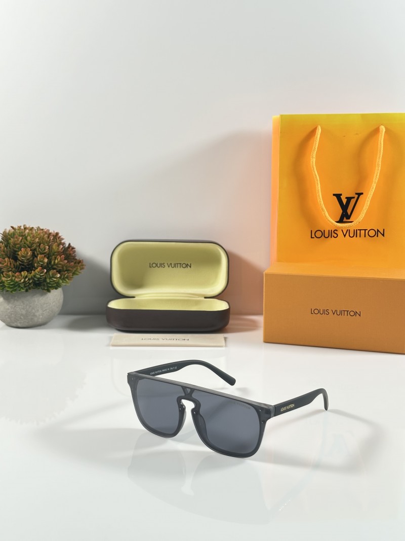 Louis Vuitton_1822_Grey_Black video