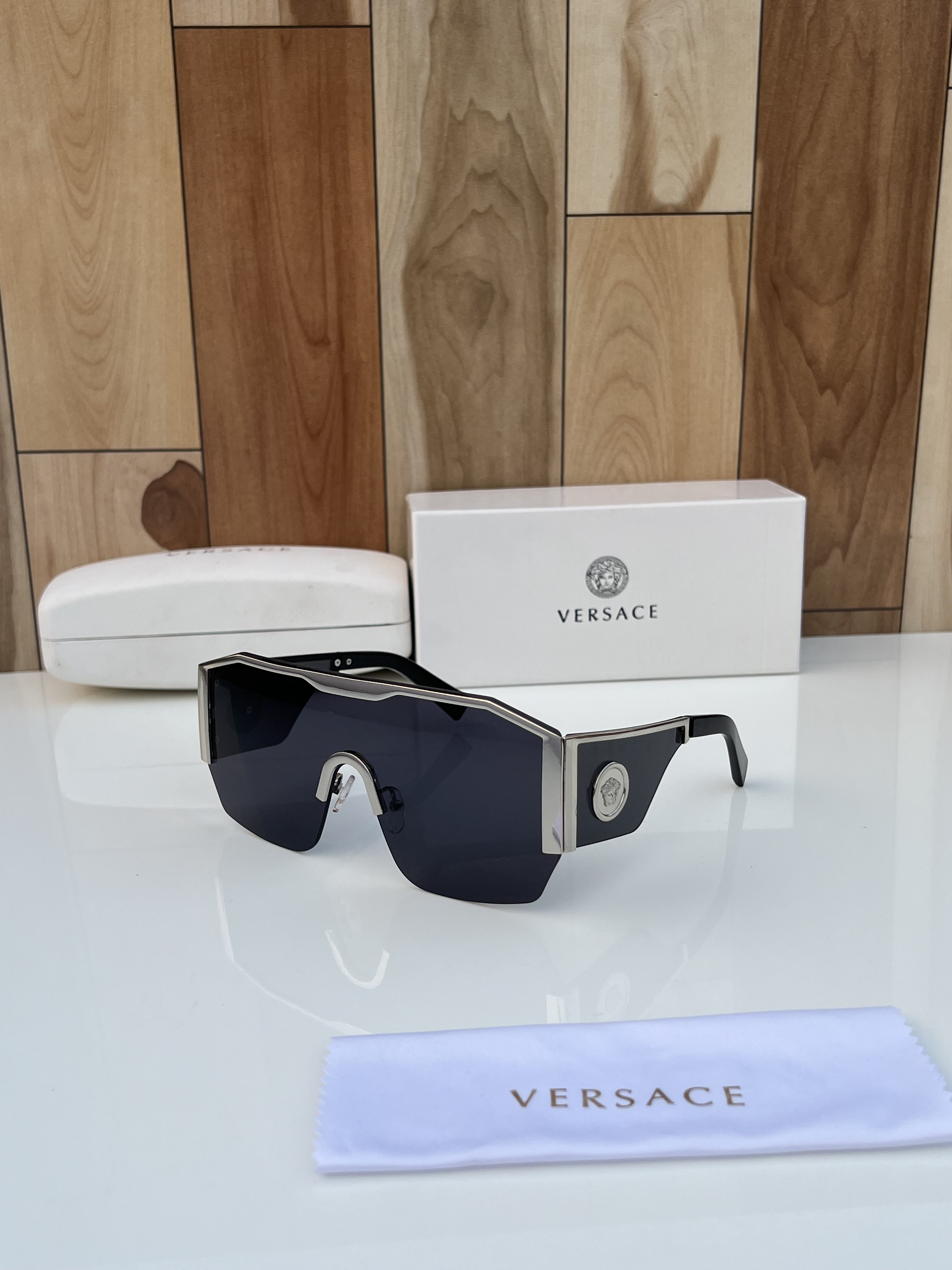 Versace_8312_silver_black