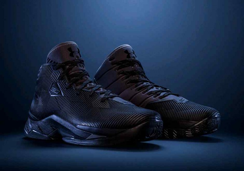 Underr Armour Curry 2.5 Triple Black 6107