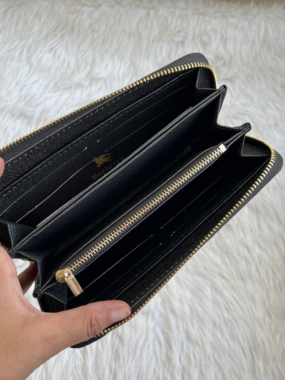 Burbery_139_Zippy_Wallet_With_OriginalBox