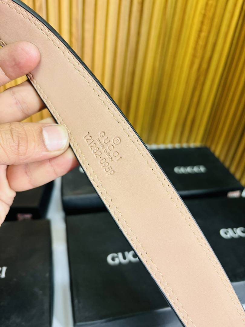 09 GUCHI PREMIUM QUALITY BELT WITH BOX