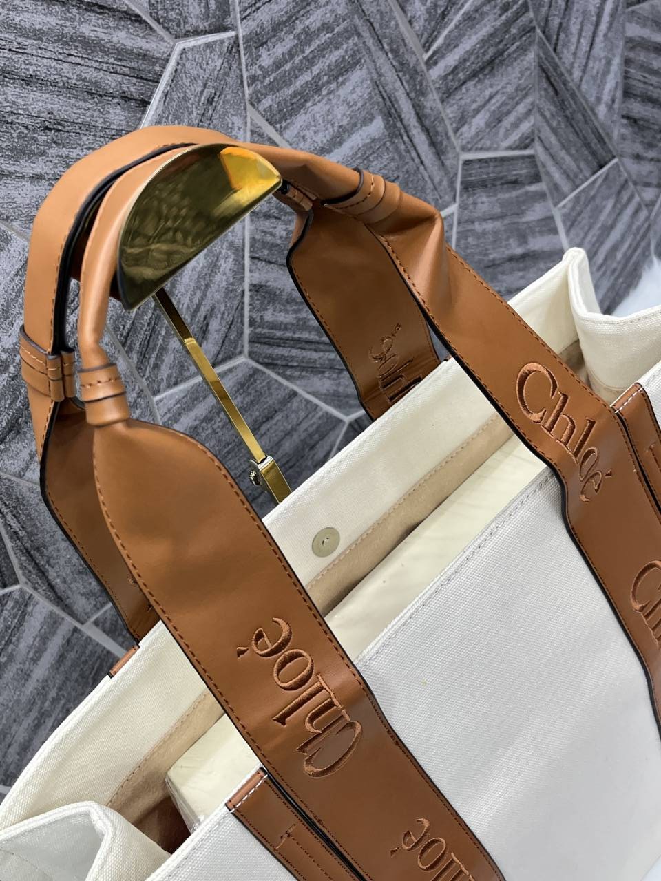 Chloe Woody Canvas Tote Bag Large With Dust Cover